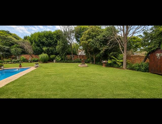 5 BEDROOM HOUSE FOR SALE IN ZWARTKOP